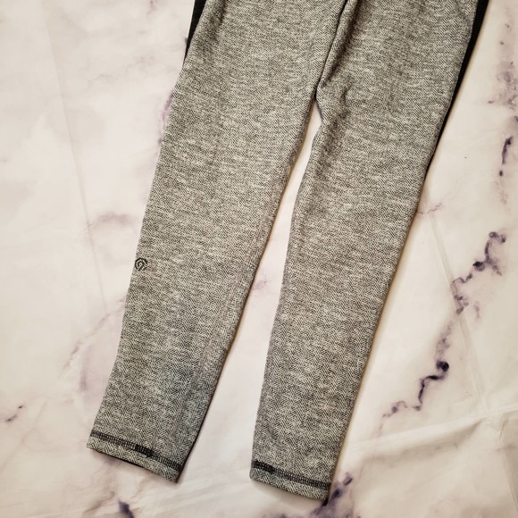 C9 by CHAMPION black & white chevron leggings M - Picture 9 of 11